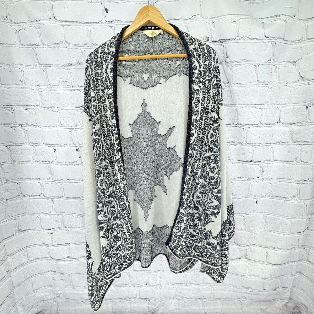 HWR Anthropologie XS S Tolay Black White Shawl Cardigan Medallion Boho Festival